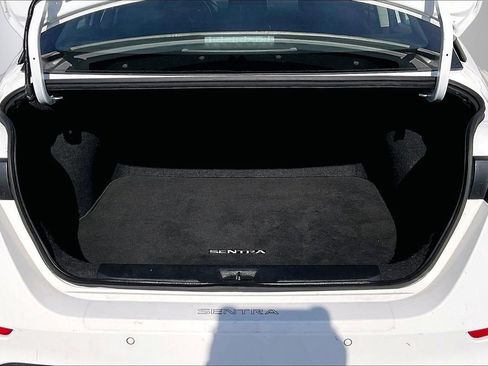 Used 2020 Nissan Sentra SV image 24