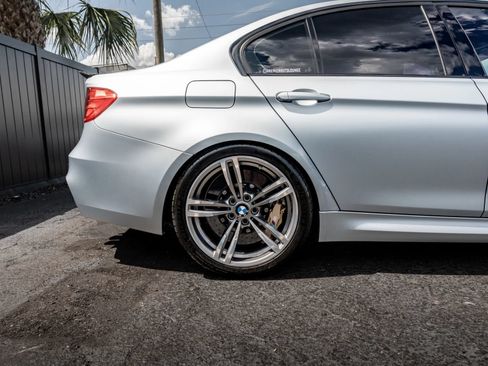 Used 2015 BMW M3 RWD image 11
