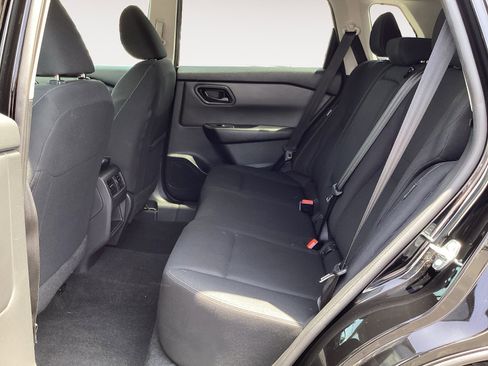 Used 2024 Nissan Rogue S FWD image 26