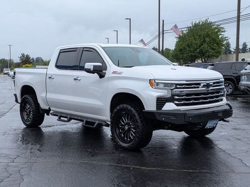 Used 2022 Chevrolet Silverado 1500 LTZ w/ LTZ Premium Package AWD/4WD image 8