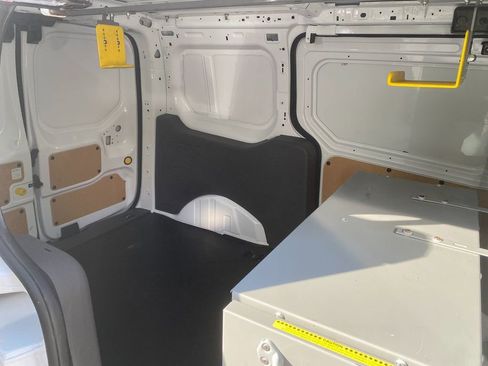 Used 2020 Ford Transit Connect XL image 28
