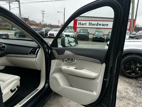 Used 2024 Volvo XC90 B6 Plus w/ Protection Package Premier image 21