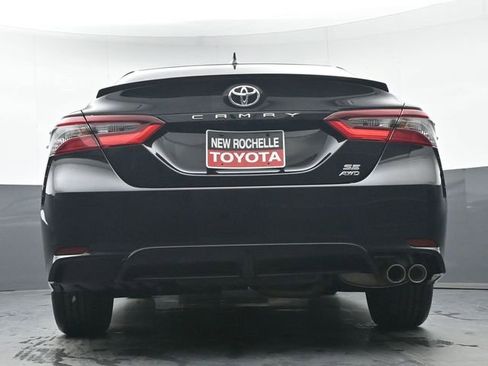 Used 2022 Toyota Camry SE w/ Carpet Mat Package (TMS) image 35