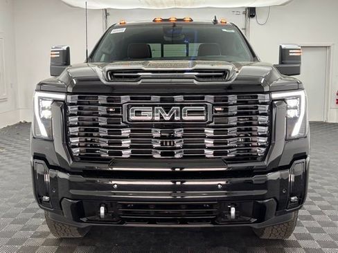 New 2026 GMC Sierra 2500 Denali Ultimate image 17