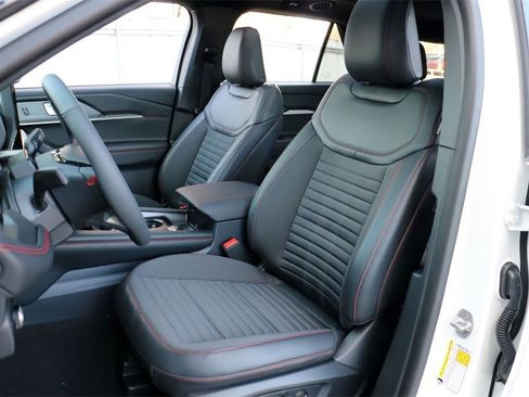 New 2026 Ford Explorer ST-Line w/ ST-Line Street Pack image 17