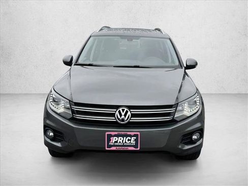 Used 2016 Volkswagen Tiguan SE AWD/4WD image 2