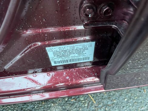 Used 2025 Nissan Sentra SV image 29