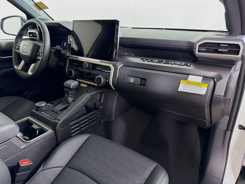 New 2026 Toyota Tacoma TRD Off-Road AWD/4WD image 25