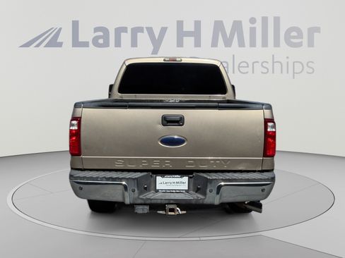 Used 2011 Ford F250 XLT w/ XLT Premium Pkg AWD/4WD image 4