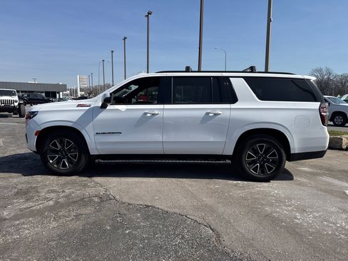 Used 2024 Chevrolet Suburban Z71 w/ Off-Road Capability Package image 3