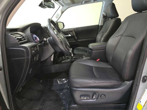 Certified 2023 Toyota 4Runner TRD Off-Road Premium w/ Moonroof Package AWD/4WD image 22