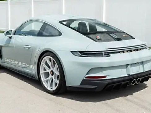 Certified 2024 Porsche 911 GT3 RS RWD image 5