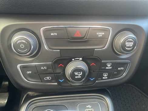 Used 2018 Jeep Compass Trailhawk w/ Leather Interior Group image 22