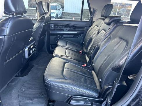 Certified 2020 Ford Expedition Platinum image 9