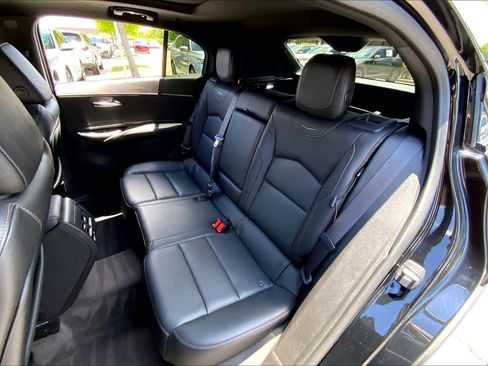 Used 2020 Cadillac XT4 Sport w/ Cold Weather Package FWD image 20