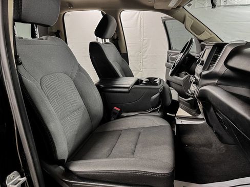 Used 2020 RAM 1500 Big Horn AWD/4WD image 10