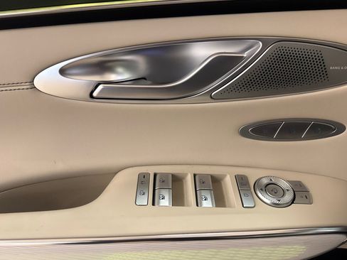 New 2026 Genesis GV70 2.5T Advanced AWD/4WD image 11