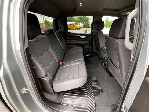 Used 2024 Chevrolet Silverado 1500 LT AWD/4WD image 24