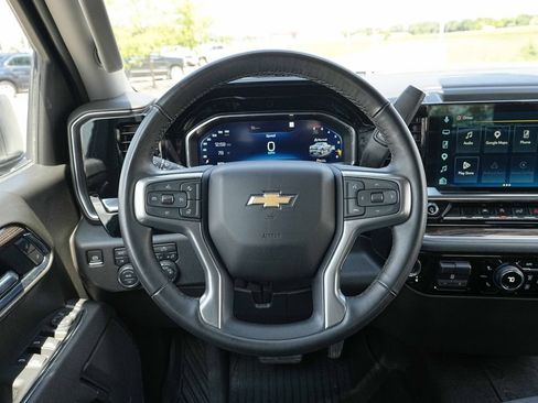 Used 2025 Chevrolet Silverado 1500 LT AWD/4WD image 32