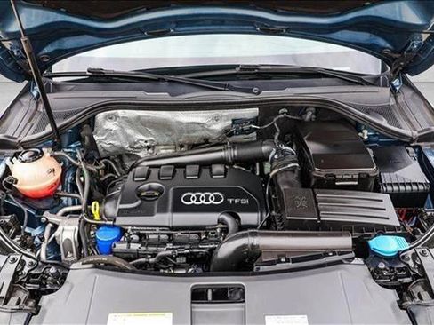 Used 2018 Audi Q3 2.0T Premium Plus w/ Premium Plus Package AWD/4WD image 29