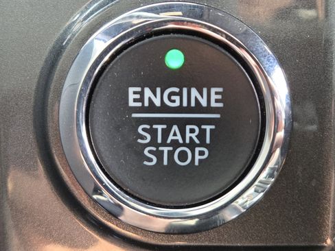 Used 2023 Ford F150 XLT image 35