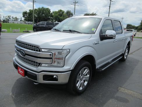 Used 2018 Ford F150 Lariat w/ Equipment Group 502A Luxury AWD/4WD image 11