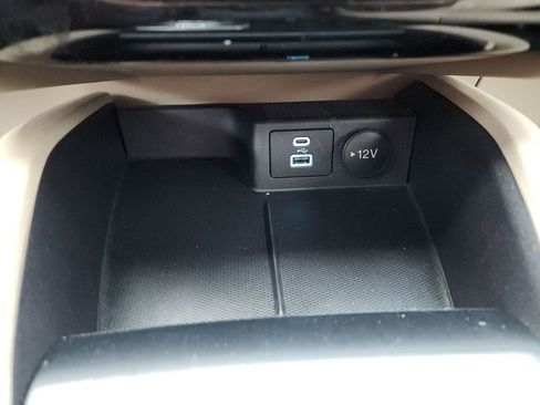 Used 2022 Ford Escape SEL image 30