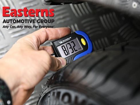 Used 2023 Tesla Model 3 Standard Range image 21