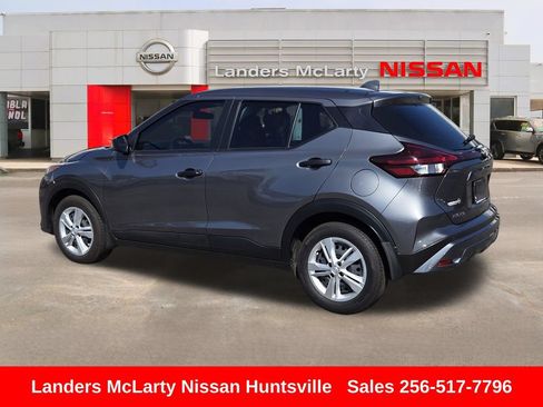 Used 2025 Nissan Kicks Play S FWD image 6