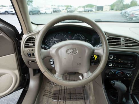 Used 2001 Oldsmobile Alero GLS FWD image 21