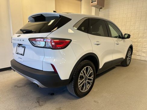 Used 2022 Ford Escape SEL image 43