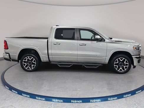 Used 2025 RAM 1500 Laramie AWD/4WD image 5