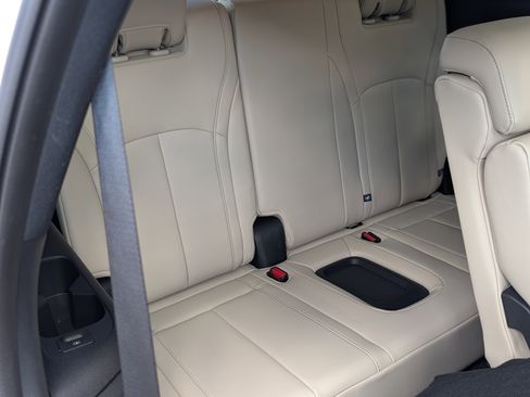 Used 2025 INFINITI QX60 Sensory w/ Vision Package image 23