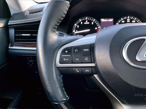 Used 2016 Lexus ES 350 w/ Navigation System Package image 10