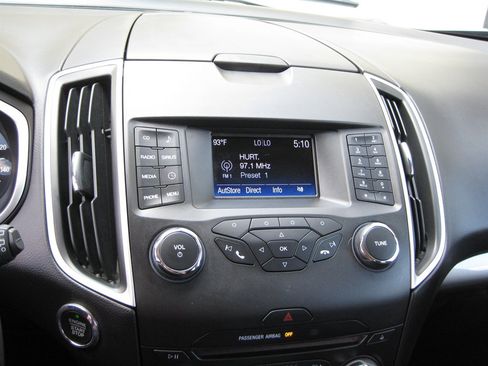 Used 2016 Ford Edge SEL AWD/4WD image 18