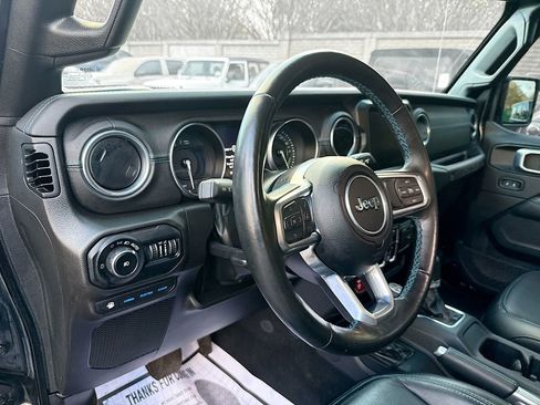 Used 2022 Jeep Wrangler Unlimited Rubicon 4xe w/ Cold Weather Group image 10