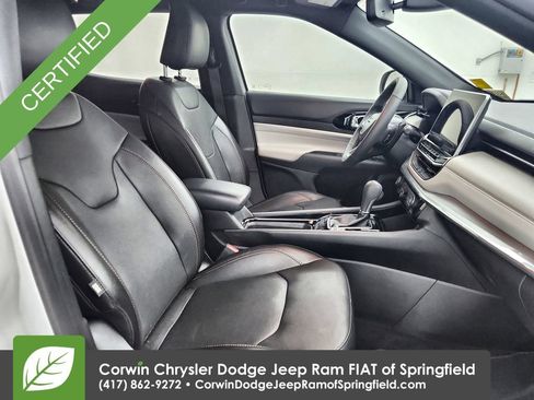 Used 2023 Jeep Compass Limited AWD/4WD image 32