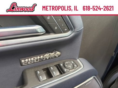 Used 2022 Chevrolet Silverado 1500 High Country w/ High Country Premium Package AWD/4WD image 20