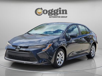Used 2025 Toyota Corolla LE w/ Convenience Package
