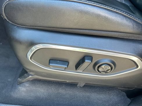 Used 2024 Jeep Wagoneer L Series III w/ Flexible Seating Group AWD/4WD image 15