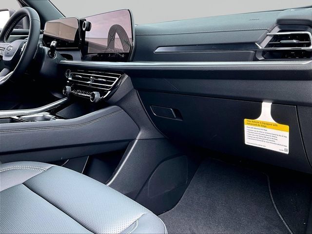 New 2027 Chevrolet Traverse LT w/ Midnight/Sport Edition AWD/4WD image 9