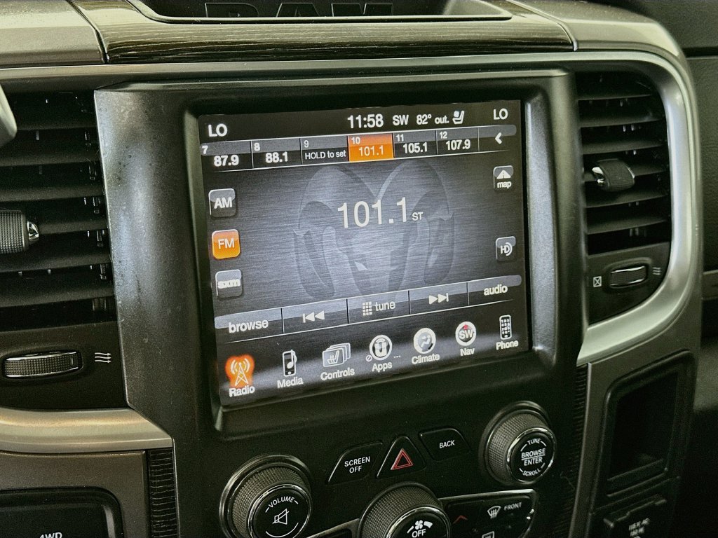 Used 2016 RAM 3500 Laramie Longhorn AWD/4WD image 17
