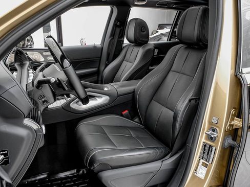 Used 2023 Mercedes-Benz Maybach GLS 600 4MATIC image 29