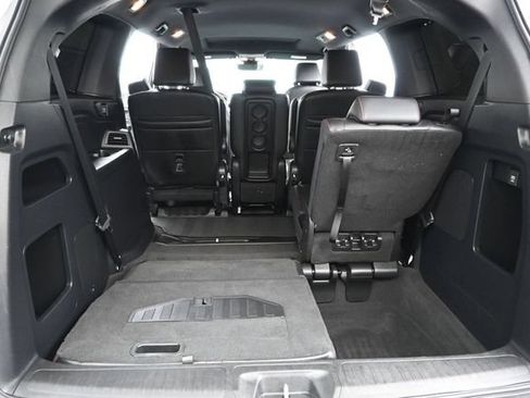 Used 2024 Honda Odyssey Sport image 12