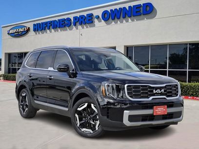 Used 2023 Kia Telluride S w/ S Sunroof Package