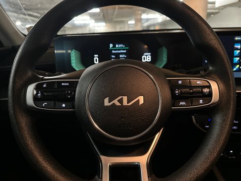 Certified 2025 Kia K5 LXS image 27