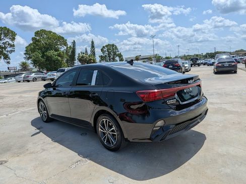 Certified 2023 Kia Forte LXS FWD image 6
