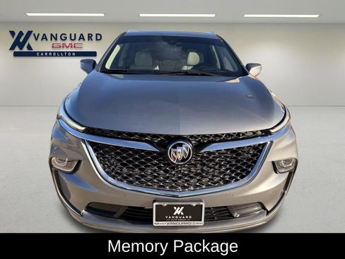 Used 2023 Buick Enclave Avenir image 7
