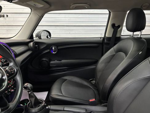 Used 2015 MINI Cooper 2-Door Hardtop FWD image 21