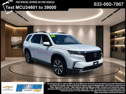 Used 2025 Honda Pilot Elite